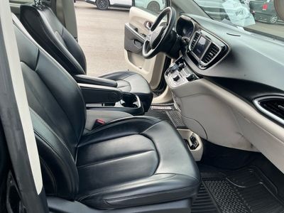 2021 Chrysler Voyager — photo 20 view