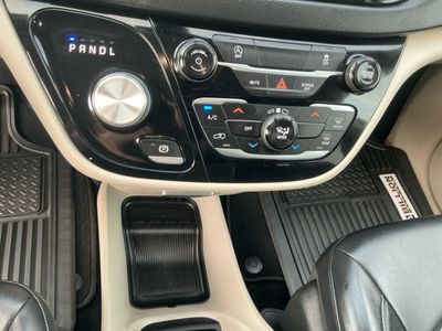 2021 Chrysler Voyager — photo 12 view