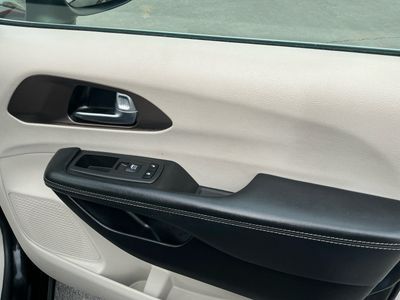 2021 Chrysler Voyager — photo 21 view