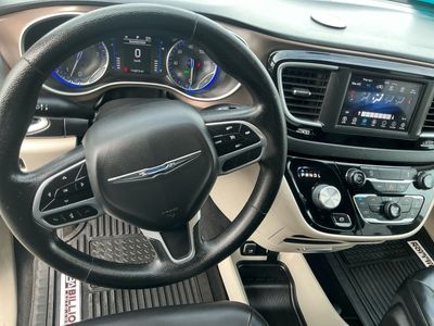 2021 Chrysler Voyager — photo 14 view