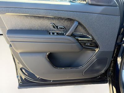 2026 Land Rover Range Rover Sport — photo 23 view