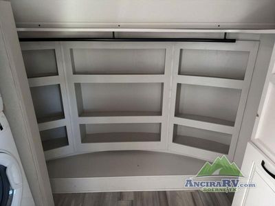 2023 Alliance RV Paradigm — photo 27 view