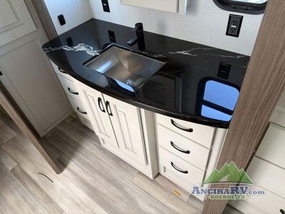 2023 Alliance RV Paradigm — photo 25 view