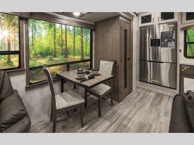 2023 Alliance RV Paradigm — photo 42 view