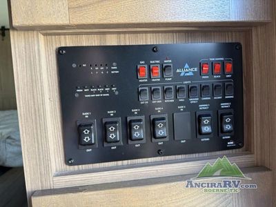 2023 Alliance RV Paradigm — photo 18 view