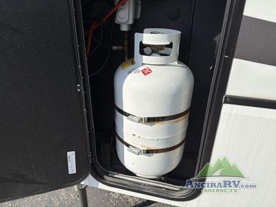 2023 Alliance RV Paradigm — photo 38 view