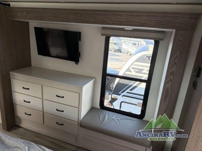 2023 Alliance RV Paradigm — photo 22 view