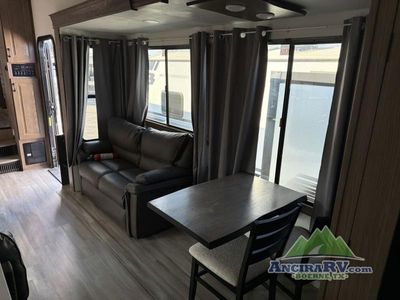 2023 Alliance RV Paradigm — photo 11 view
