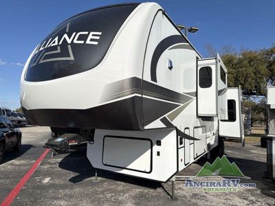 2023 Alliance RV Paradigm — detail view