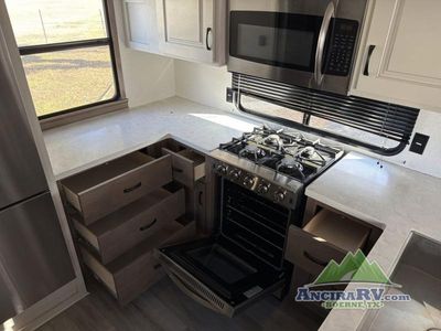 2023 Alliance RV Paradigm — photo 12 view