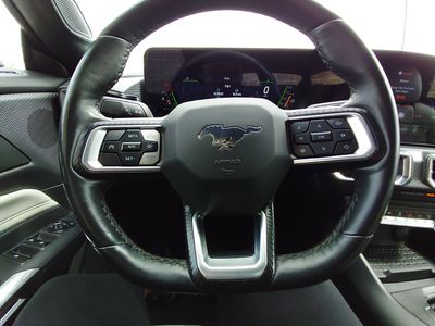 2024 Ford Mustang - Photo 12