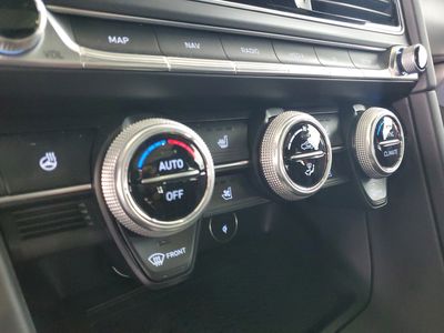 2023 Genesis G70 — photo 27 view
