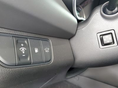 2023 Genesis G70 — photo 21 view