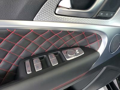 2023 Genesis G70 — photo 15 view
