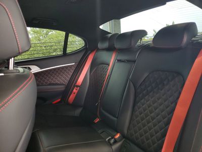 2023 Genesis G70 — photo 8 view