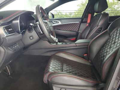 2023 Genesis G70 — photo 17 view