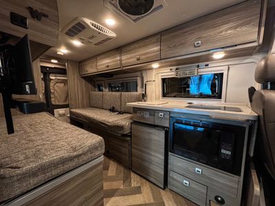 2026 Winnebago TRAVATO - Photo 5