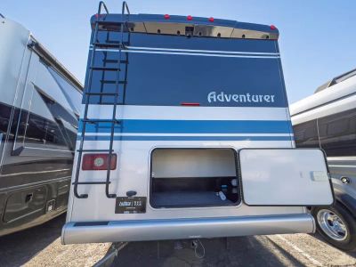 2021 Winnebago ADVENTURER — photo 35 view