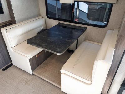 2021 Winnebago ADVENTURER — photo 8 view