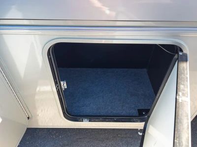 2021 Winnebago ADVENTURER — photo 25 view