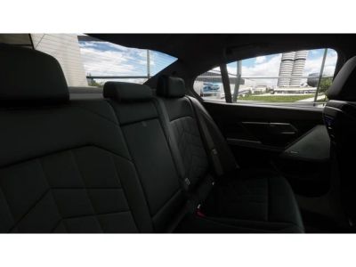 2027 BMW 5 Series — photo 12 view