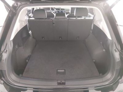 2024 Volkswagen Tiguan — photo 11 view