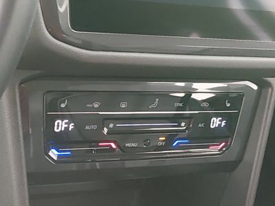 2024 Volkswagen Tiguan — photo 17 view