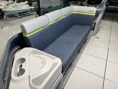 2025 Sea-Doo Switch Cruise Limited 21 - 230 hp Painted — rear three-quarter view