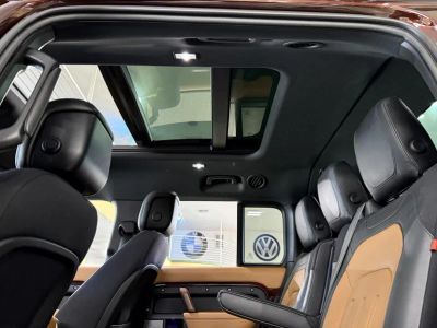 2023 Land Rover Defender - Photo 12