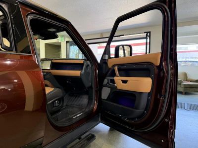 2023 Land Rover Defender - Photo 16