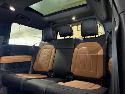 2023 Land Rover Defender - Photo 9