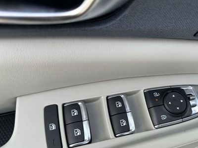 2026 Kia Carnival Hybrid — photo 17 view