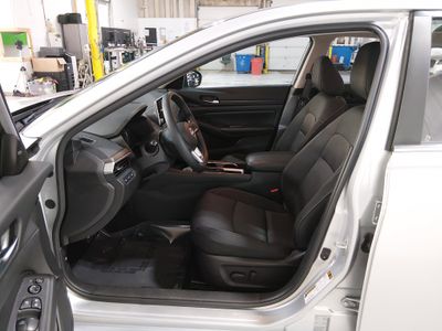2024 Nissan Altima — photo 17 view