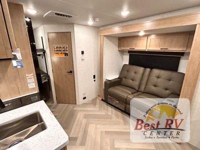 2026 Ember RV E-Series — photo 11 view