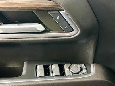 2023 Chevrolet Silverado 1500 — photo 14 view