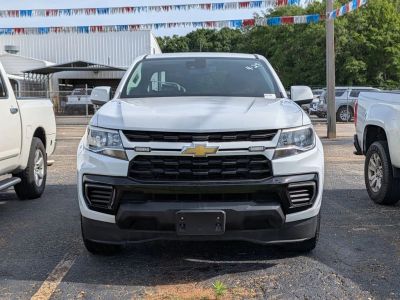 2022 Chevrolet Colorado — engine compartment view