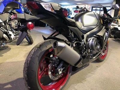 2026 Suzuki GSX-R750 - Photo 11