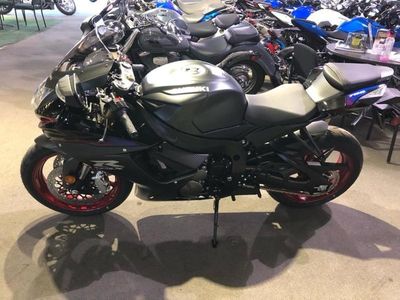 2026 Suzuki GSX-R750 - Photo 7