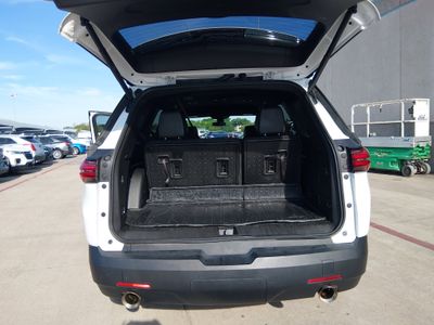 2023 Chevrolet Traverse - Photo 11