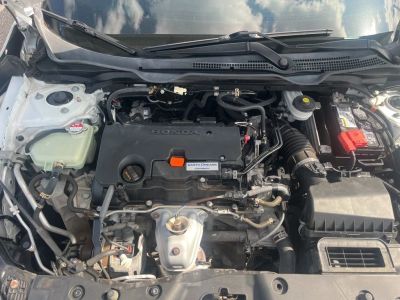 2017 Honda Civic — photo 17 view