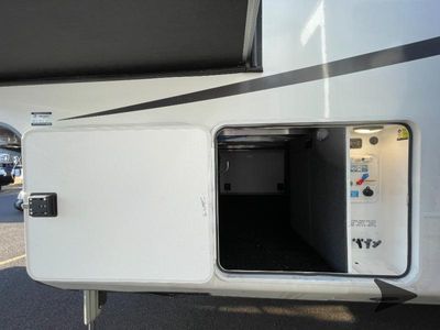 2025 Jayco North Point — photo 7 view