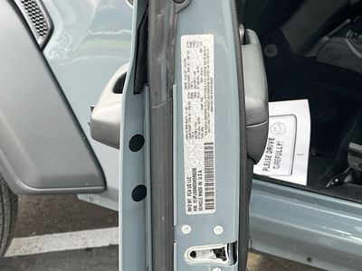 2025 Jeep Wrangler — photo 29 view