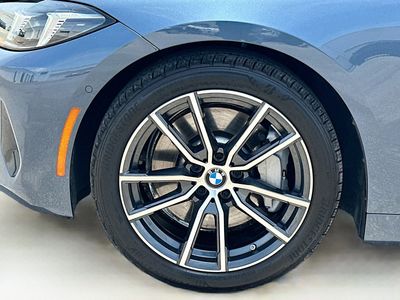 2026 BMW 4 Series — photo 27 view
