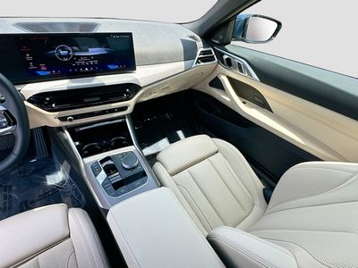 2026 BMW 4 Series — photo 20 view