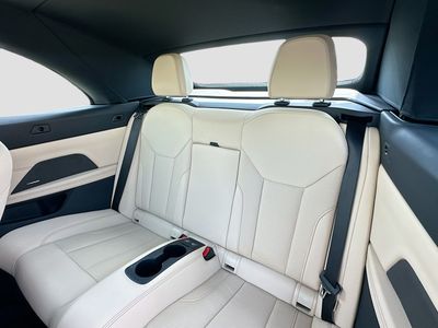2026 BMW 4 Series — photo 21 view