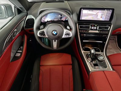 2026 BMW 8 Series — photo 17 view