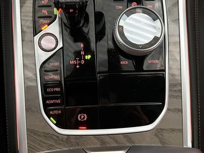 2026 BMW 8 Series — photo 30 view