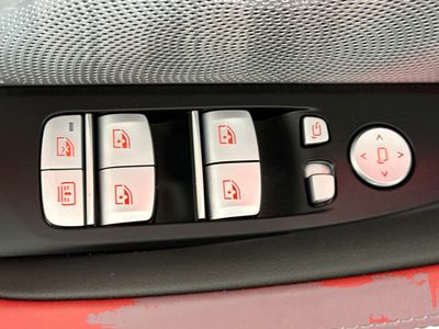 2026 BMW 8 Series — photo 23 view