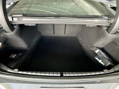 2026 BMW 8 Series — photo 12 view
