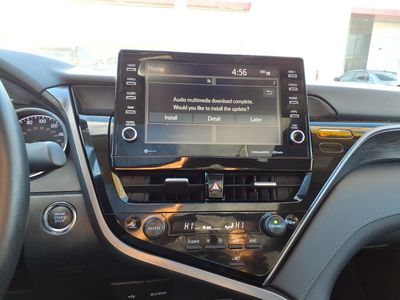 2021 Toyota Camry - Photo 17